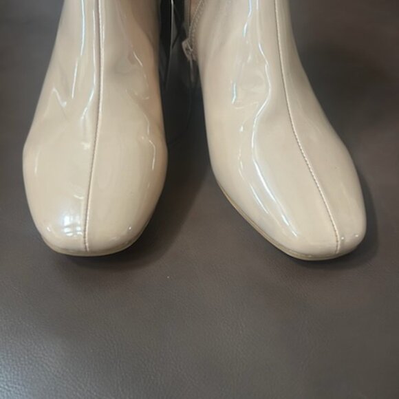 NWT Nude Block Heel Faux Leather Ankle Booties - Picture 5 of 13